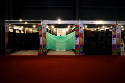 Una postal inusual en la Feria del Libro