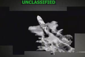 Revelan que EE.UU. hizo pasar un avión militar como civil en su primer ataque a las “narcolanchas” en el Caribe