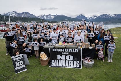 Una protesta contra las salmoneras en Ushuaia