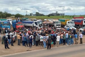 Se profundizó la protesta de los transportistas de granos en las rutas de varias provincias