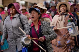 Paz apuesta a una “transición suave” en Bolivia, pero le espera una crisis social, económica y política de pesadilla