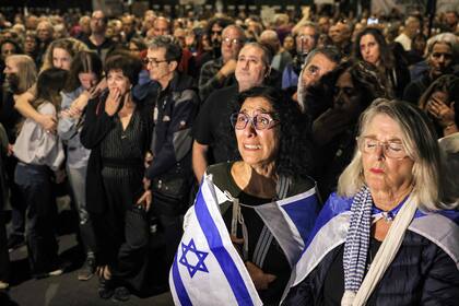 Una protesta que pide la renuncia del primer ministro israelí y una vigilia exigiendo acciones gubernamentales para el retorno de los rehenes en Jerusalén el 7 de noviembre de 2023.