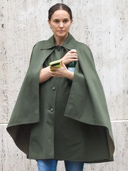 Una reciente imagen de Portman, durante un paseo por las calles de París