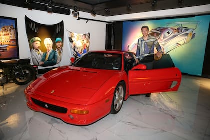 Gómez y la Ferrari F355. En una época que necesitaba el dinero se la vendió un amigo, y la recompró años después