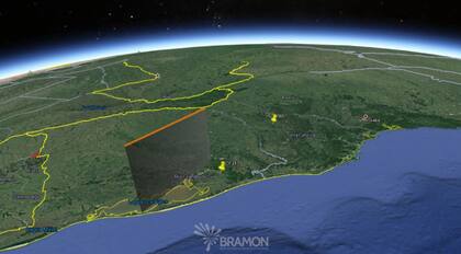 Una representación del recorrido de la bola de fuego que surcó el cielo de Brasil el pasado 30 de mayo