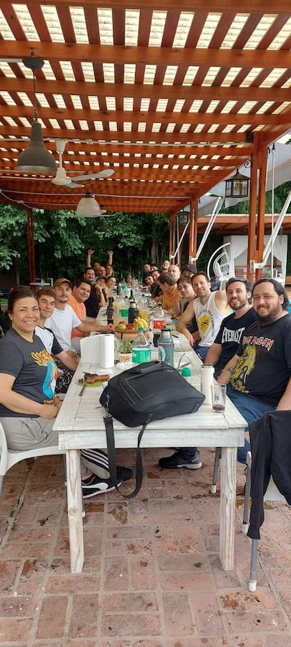 Una reunión del equipo de The App Master