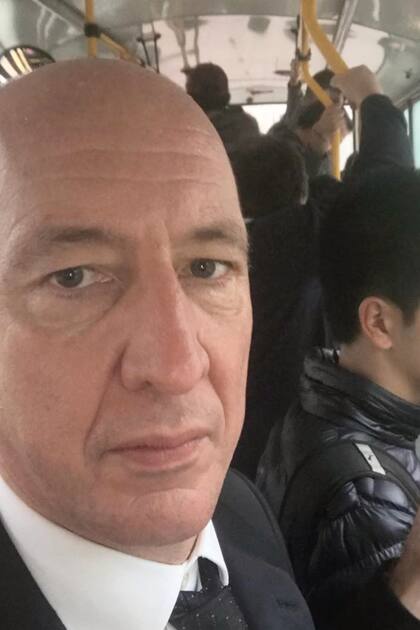 Una selfie en el subte, publicada en Twitter