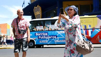 Una selfie frente al estadio de Boca