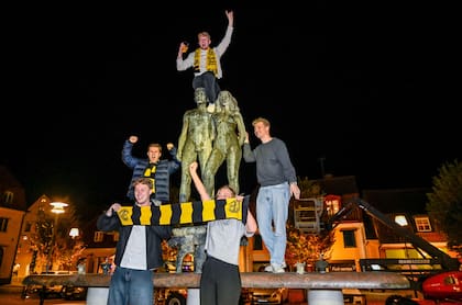 Una simpática celebración en el centro del pueblo