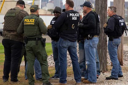 Una simple frase en español puede marcar la diferencia entre ser deportado y quedarse en EE.UU.