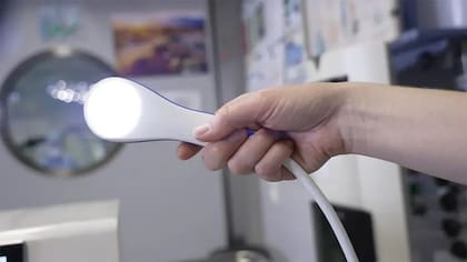 Una terapia similar con ondas se utiliza para disolver cálculos renales