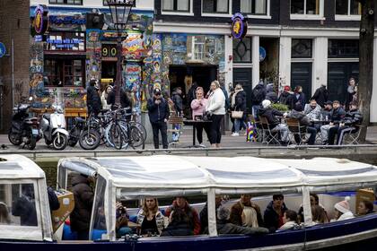 Una tienda de cannabis en Ámsterdam. La ciudad ha prohibido fumar marihuana en las calles del barrio rojo