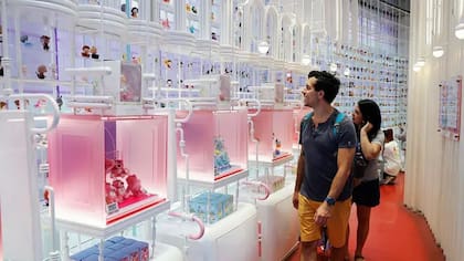 Una tienda Pop Mart en Shanghái