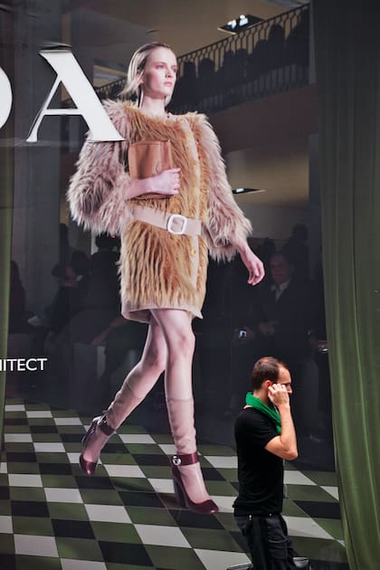 Una toma callejera, ya en el centro de Milán. Moda al mil por ciento