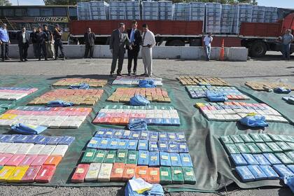 Una tonelada de clorhidrato de cocaína, fue incautada durante un operativo realizado en la ruta nacional 9, a la altura de la localidad bonaerense de Lima