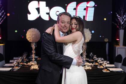Una tradición lejana a Suiza: el festejo de 15 de su hija. Muchos le dicen a Sandro que es más argentino que los argentinos. Aunque no lo siente tan así, lo toma como algo positivo, significa que ha logrado integrarse.