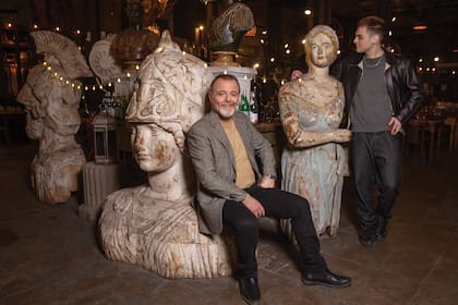 “Una vez, trabajando juntos, Lorenzo me enfrentó. Me di cuenta de que yo me ponía controlador. Fue un momento bisagra que enriqueció nuestra relación: aprendí a escuchar sus necesidades y a dar un paso al costado” (Luis).