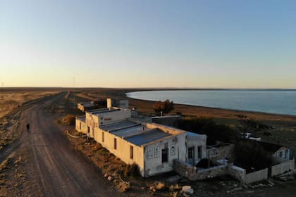 Una vista aérea de El Cabo, el refugio natural levantado donde sobre el abandonado pueblo de Cabo Raso