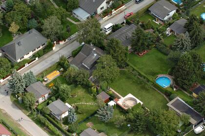 Una vista aérea de la finca en la cual estuvo secuestrada Natascha Kampusch durante 8 años