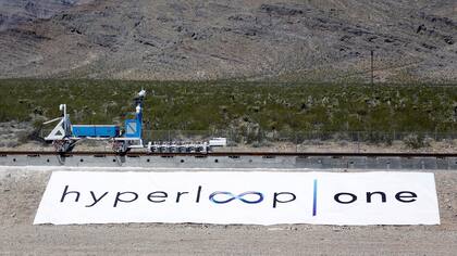 Una vista de la pista de pruebas de la empresa Hyperloop One en Nevada, Estados Unidos