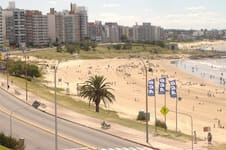 Los factores que llevaron a Uruguay a convertirse en el país más caro de la región