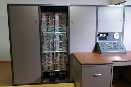 Una vista de la réplica de la computadora Clementina presente en el Museo de Informática de la Argentina