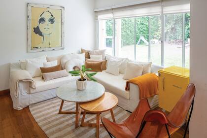 Una vista del living.