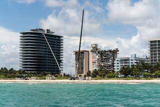 Un solo botón podría haber “salvado más vidas” durante los 7 minutos fatales que duró el colapso en Surfside