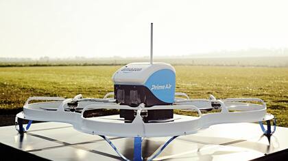 Una vista del drone utilizado por Amazon para realizar la entrega de un pedido on line que se realizó en Reino Unido