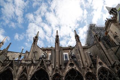Una vista del exterior de la catedral de Notre Dame