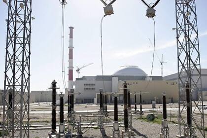 Una vista del la planta nuclear iraní en Bushehr. Un sofisticado virus informático tendría por objetivo debilitar los sistemas industriales del gobierno de Teherán