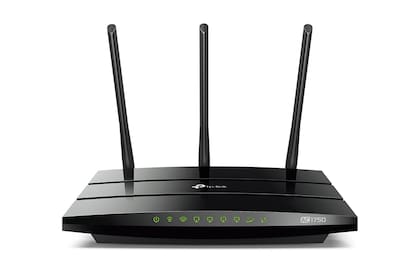 Un routers de TP-Link, una de las marcas mencionadas como uno de los objetivos del ciberataque reportado por el FBI