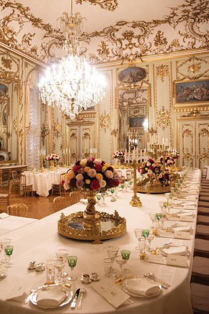 Una vista del Salón de Caballeros, dentro del Palacio de Amalienborg, donde se sirvió un menú de crepes, salsa danesa de ternera, flan y pastel Saint Honoré. Tras la cena, sonaron temas de los Beatles y de Abba.