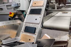 Apple demanda a una firma que vendió sus equipos reciclados sin autorización