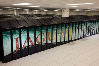 Una vista general de la Jaguar XT5, la supercomputadora más rápida del mundo