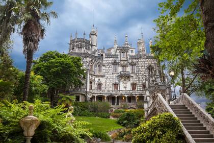 Una vista majestuosa de la enigmática Quinta da Regaleira