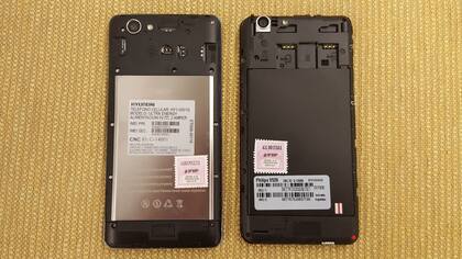 Una vista posterior de los Hyundai Ultra Energy y Philips V526, con enormes baterías de 5000 mAh fijas