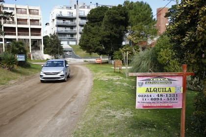 Una vivienda para ocho personas y con piscina se ofrece desde U$S 6500 la quincena de enero en Cariló
