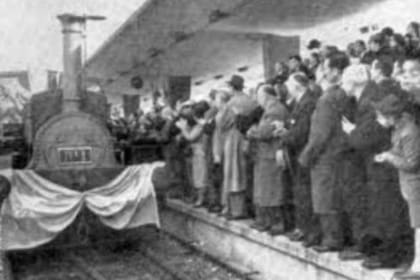 Unas 30.000 personas estuvieron presentes el día de la inauguración del primer servicio ferroviario argentino