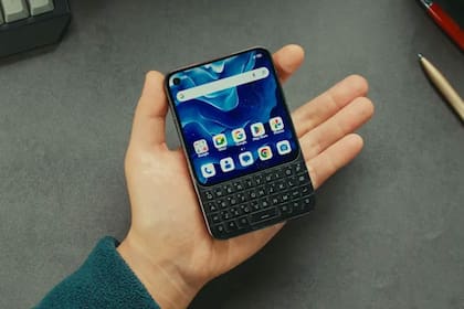 Unihertz ya fabrica teléfonos con teclado basados en Android