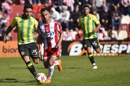 Unión-Aldosivi, uno de los partidos del sábado
