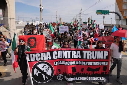 Unión del Barrio junto a Centro CSO y otras 50 organizaciones invitan a marchas y manifestaciones para mantener a la comunidad inmigrante en alerta ante las amenazas de redadas del ICE