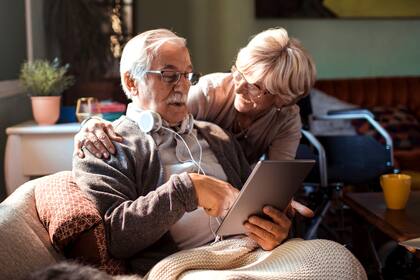 Uno de cada tres estadounidenses de 65 años vivirá hasta los 90, lo que hace crucial maximizar los beneficios