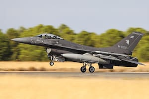 Cómo son los F-16 estadounidenses que el gobierno de Milei le compró a Dinamarca