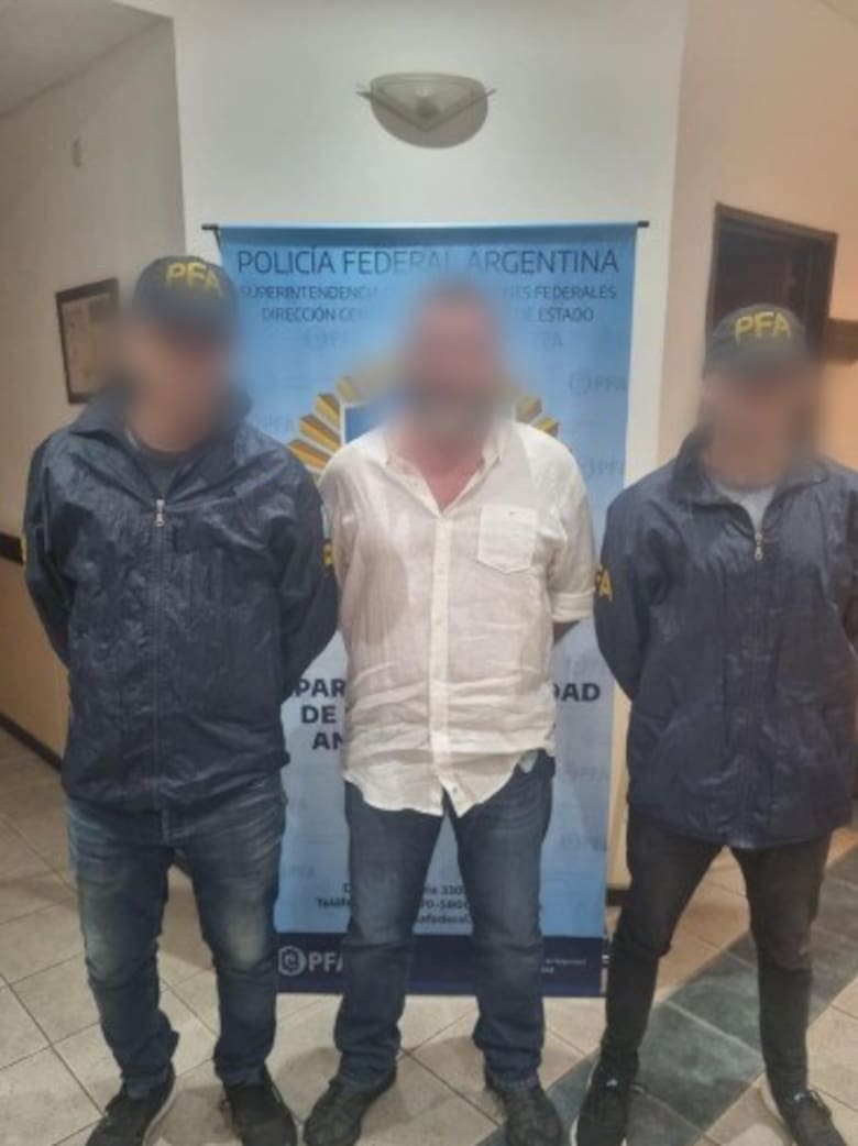 Posible célula terrorista en Argentina: detenidos tres hombres con pasaportes falsos de Venezuela y Colombia