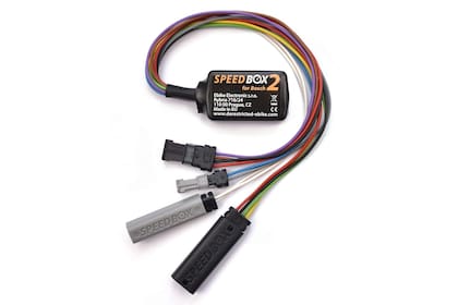 Uno de los aditamentos que permiten acelerar a una bici eléctrica por encima de la velocidad máxima permitida