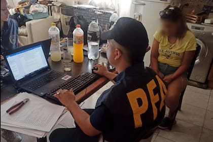 Uno de los allanamientos realizados por la Policía Federal