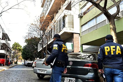 La Policía Federal allanó la oficina del fiscal Claudio Scapolan
