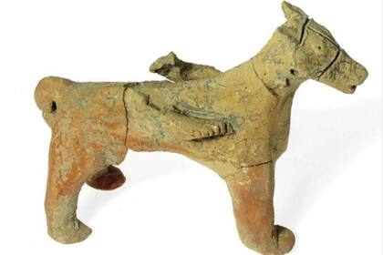 Uno de los argumentos del arqueólogo para fundamentar su teoría es que las piezas fueron encontradas junto a caballos de arcilla, que podrían hacer referencia a la imagen bíblica de un Dios que llega montado en el animal