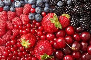 El exquisito fruto rojo bajo en calorías que reduce el colesterol y cuida las arterias